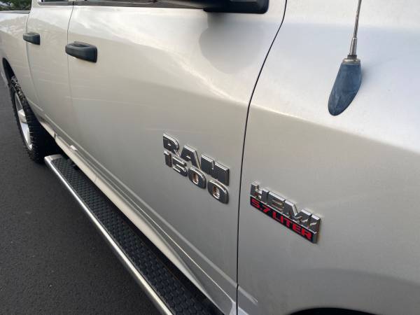 2013 Dodge Ram1500 HEMI 5.7L V8 low miles - cars & trucks - by owner... for sale in Honolulu, HI – photo 8