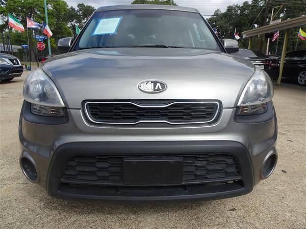 2012 Kia Soul +, COLD A/C, AUTO, CLEAN, MUST SEE - cars & trucks -... for sale in Houston, TX – photo 2