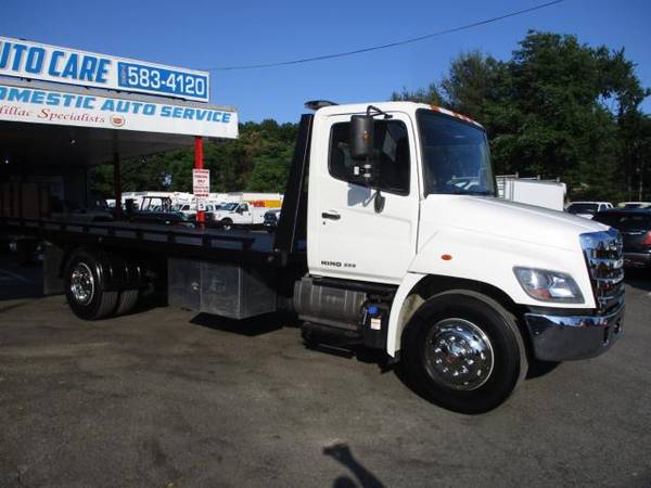 2014 Hino 338 22 ROLL BACK, TOW TRUCK 106K, ** UNDER 26K GVW - cars... for sale in South Amboy, DE – photo 3