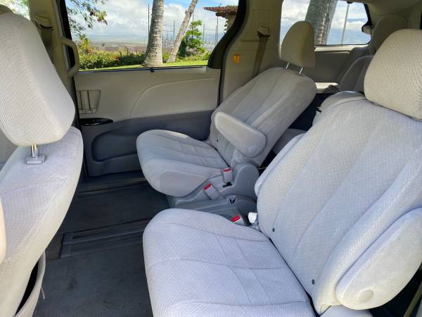 2013 Toyota Sienna XLE 8-Passenger - cars & trucks - by dealer -... for sale in Kahului, HI – photo 19