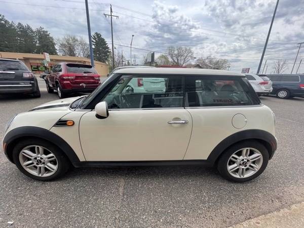2013 MINI Cooper Base - - by dealer - vehicle for sale in Wausau, WI – photo 4