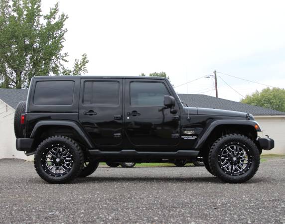 💪LIFTED🔥2011 JEEP WRANGLER UNLIMITED 4X4 SAHARA - PURE GRIT WHEELS for sale in KERNERSVILLE, NC – photo 4