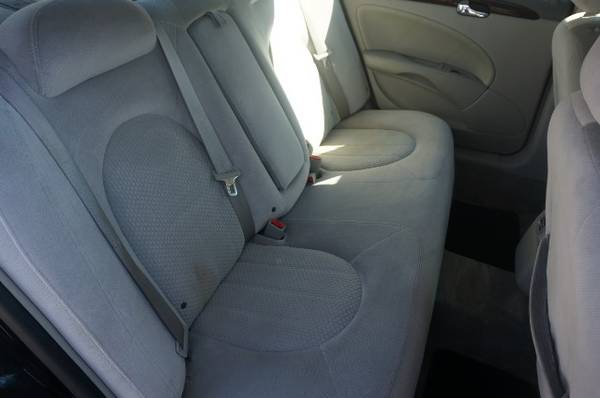 2011 Buick Lucerne CX - - by dealer - vehicle for sale in New haven, IN – photo 7