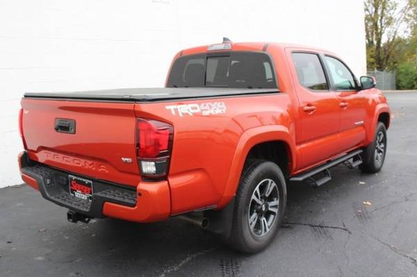 2018 Toyota Tacoma 4WD TRD Sport Double Cab - cars & trucks - by... for sale in Saint Louis, MO – photo 4