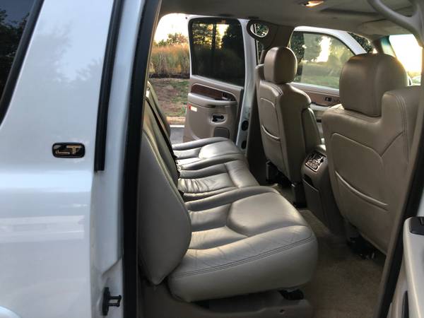 2003 Chevrolet Suburban 4dr 1500 4WD LT for sale in CHANTILLY, District Of Columbia – photo 20