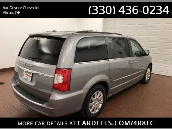 2014 Chrysler Town & Country Touring, Billet Silver Metallic Clearcoat for sale in Akron, OH – photo 7
