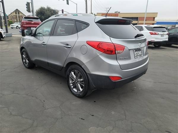 *2015* *Hyundai* *Tucson* *SE* - cars & trucks - by dealer - vehicle... for sale in Porterville, CA – photo 5