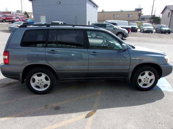 2005 Toyota highlander - - by dealer - vehicle for sale in Rapid City, SD – photo 2