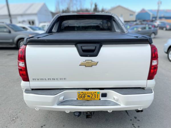 2008 Chevrolet Avalanche 4WD LTZ 6 0 V8 - - by dealer for sale in Anchorage, AK – photo 6