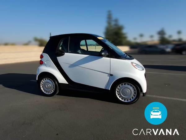 2013 smart fortwo Pure Hatchback Coupe 2D coupe White - FINANCE... for sale in Palmdale, CA – photo 14