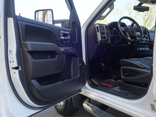2015 GMC Sierra 2500HD Crew Cab All-Terrain 4WD - - by for sale in Derry, VT – photo 9