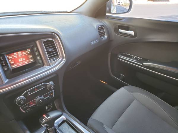 2016 Dodge Charger SE sedan BLACK for sale in Mesa, AZ – photo 20