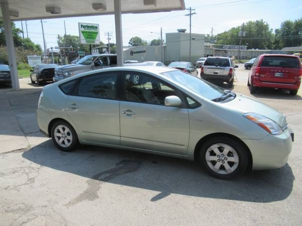 2007 Toyota Prius Base 4dr Hatchback - cars & trucks - by dealer -... for sale in Bloomington, IL – photo 3