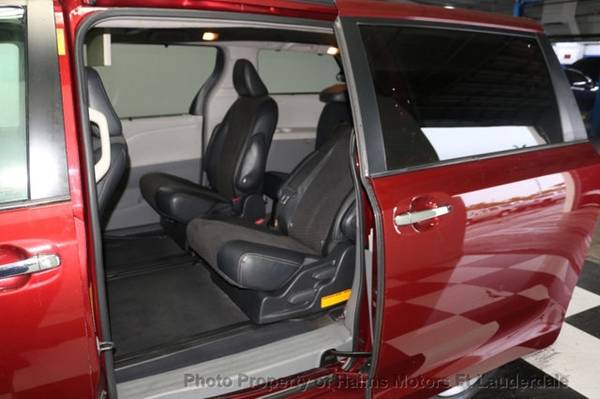 2013 Toyota Sienna 5dr 8-Passenger Van V6 SE FWD for sale in Lauderdale Lakes, FL – photo 12