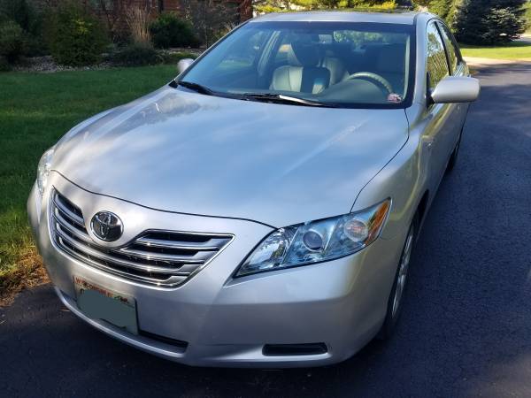 2009 Toyota Camry Hybrid 58k for sale in Wisconsin dells, WI