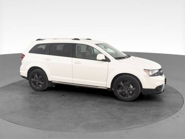 2018 Dodge Journey Crossroad Sport Utility 4D suv White - FINANCE -... for sale in Boulder, CO – photo 14