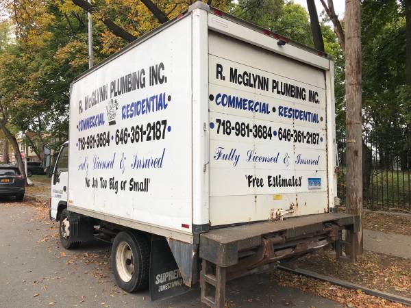 2000 Isuzu NPR V8 Gas Box Truck 77,000 Original Miles for sale in Corona, NY – photo 4