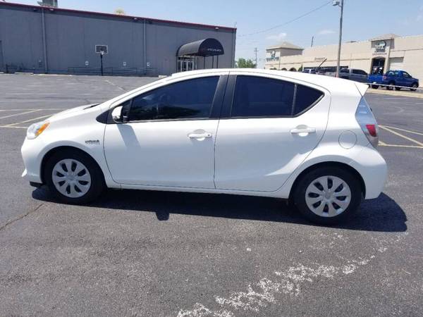 2013 Toyota Prius C Two Loaded w/Options and Great Gas Mileage!!! -... for sale in Tulsa, OK – photo 8