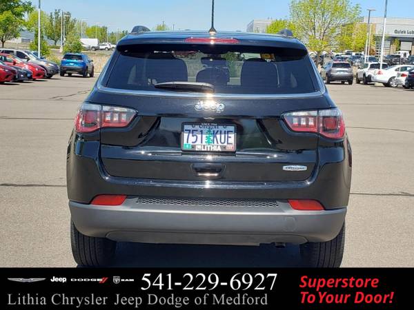 2018 Jeep Compass Latitude FWD - - by dealer - vehicle for sale in Medford, OR – photo 5