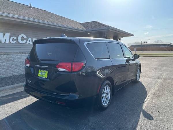 2018 Chrysler Pacifica LX - - by dealer - vehicle for sale in Owatonna, MN – photo 9