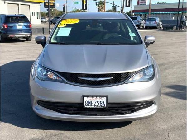 2017 Chrysler Pacifica Touring Minivan 4D - cars & trucks - by... for sale in Santa Ana, CA – photo 8