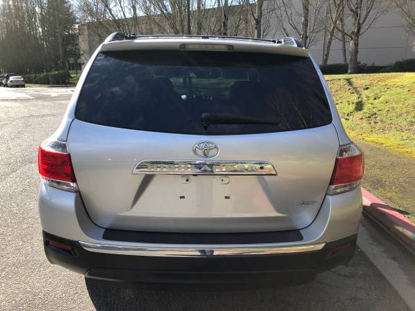 2011 Toyota Highlander Limited 4WD - Clean title, Third Row for sale in Kirkland, WA – photo 6