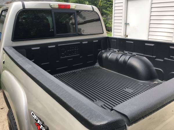 GMC CANYON CREW CAB ...4 x 4 for sale in Champaign, IN – photo 11