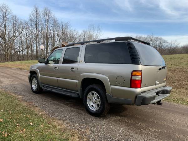 2003 CHEVROLET SUBURBAN 1500 4X4 **RUST FREE** - cars & trucks - by... for sale in Ellsworth, MN – photo 3