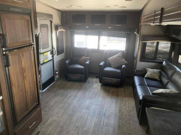 2019 JAY sunseeker EAGLE 5th Wheel In House Financing For Those Who... for sale in Castle Rock, CO – photo 12