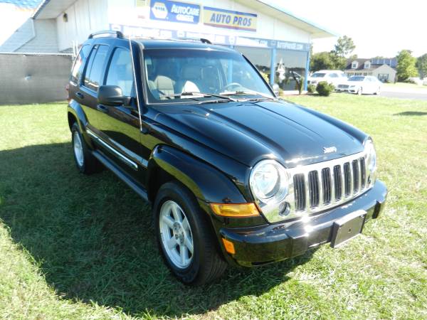 2005 Jeep Liberty Limited, Auto, V6, 4X4, Leather - cars & trucks -... for sale in Georgetown , DE – photo 2