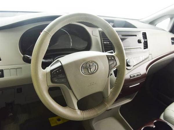 2014 Toyota Sienna XLE Minivan 4D mini-van Dk. Gray - FINANCE ONLINE for sale in Richmond , VA – photo 2