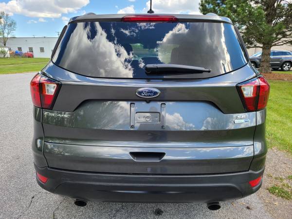2019 Ford Escape SE 4WD - - by dealer - vehicle for sale in redford, MI – photo 4