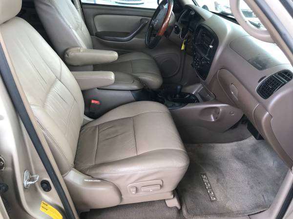 2004 Toyota Sequoia 4x4 EXTRA CLEAN! - - by dealer for sale in Tallahassee, FL – photo 9