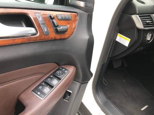 2013 Mercedes ML350 Pearl White Panoramic Roof/New Tires/Low Miles -... for sale in Naples, FL – photo 8