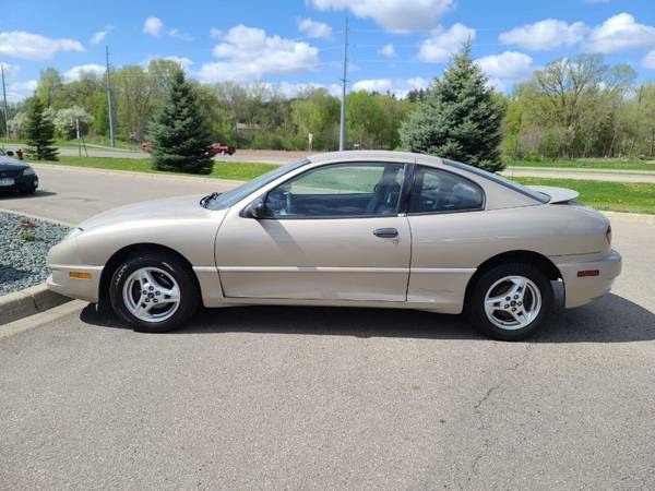2004 Pontiac Sunfire Special Value 2dr Coupe - - by for sale in Faribault, MN – photo 5