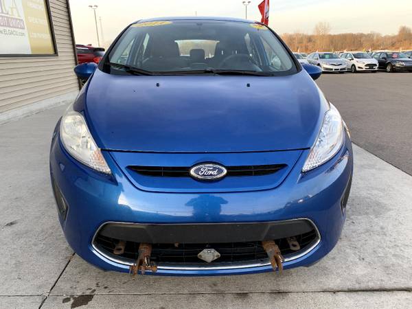 2011 Ford Fiesta 5dr HB SE - - by dealer - vehicle for sale in Chesaning, MI – photo 3