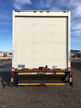 1999 International 4700 53k Miles Heavy Duty Lift Gate and Side Door for sale in Spearfish, SD – photo 5