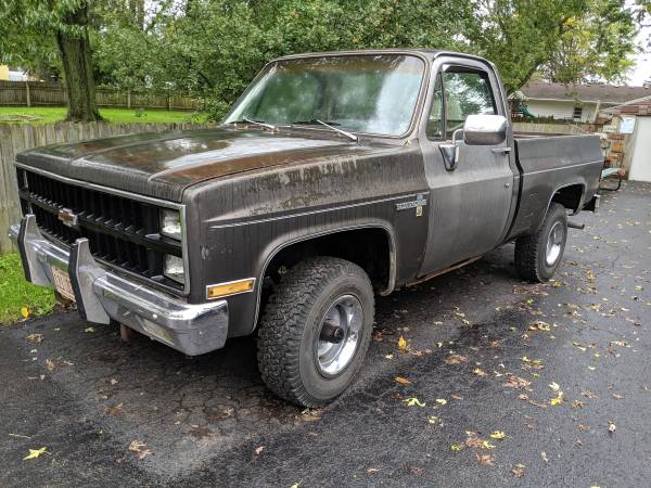 1981 Chevy truck 4x4 SHORTBED! for sale in Waterman, IL – photo 2