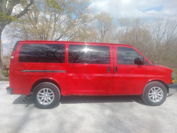 Chevy Express van for sale in Davenport, IA – photo 2