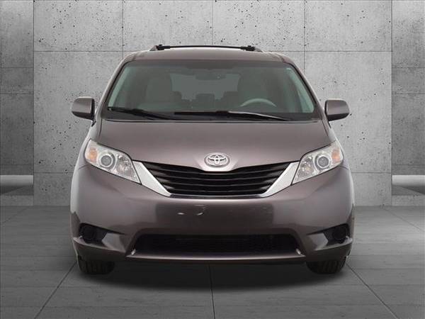 2011 Toyota Sienna LE SKU: BS021499 Mini-Van - - by for sale in Westmont, IL – photo 3