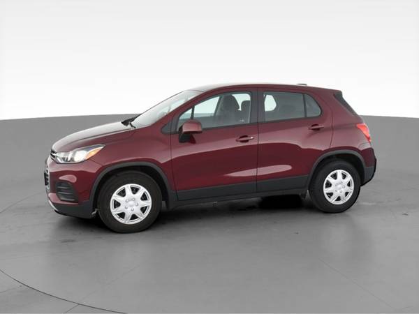 2017 Chevy Chevrolet Trax LS Sport Utility 4D hatchback Red -... for sale in Fort Collins, CO – photo 4