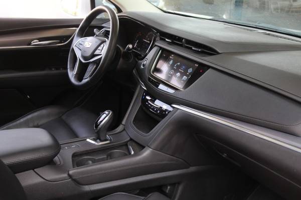 2018 Cadillac XT5 Premium Luxury FWD - - by dealer for sale in San Juan, TX – photo 24