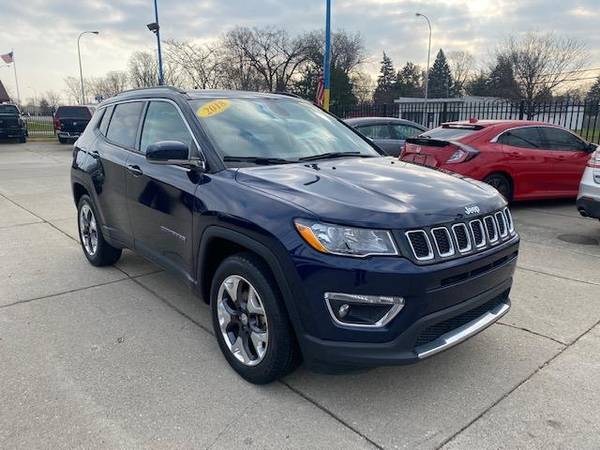 2018 Jeep Compass Limited 4WD - cars & trucks - by dealer - vehicle... for sale in Taylor, MI – photo 3