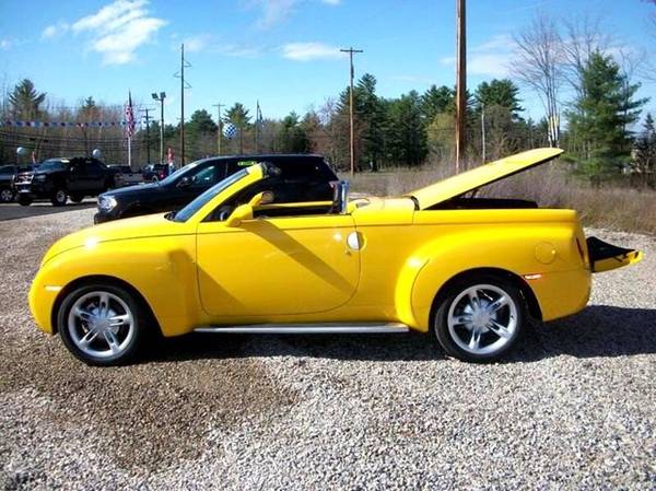 2004 Chevy Chevrolet SSR LS pickup Yellow - cars & trucks - by... for sale in Rochester, NH – photo 9