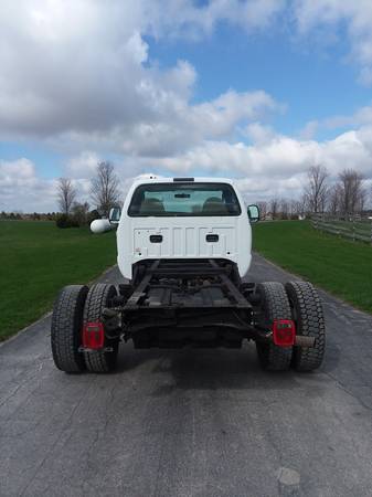 2005 Ford F450 XL Super Duty Cab and Chassis 42k Mi V10 Gas for sale in Gilberts, IA – photo 5