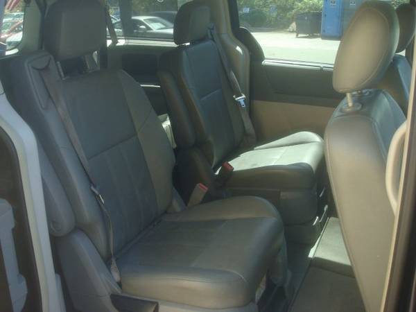2008 Chrysler Town & Country Public Auction Opening Bid for sale in Mission Valley, CA – photo 8