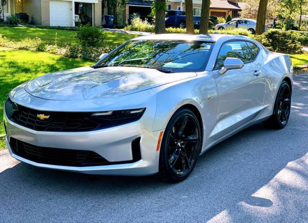 2019 Chevy Camaro ls 2.0l 4 - cars & trucks - by owner - vehicle... for sale in Bensenville, IL – photo 2