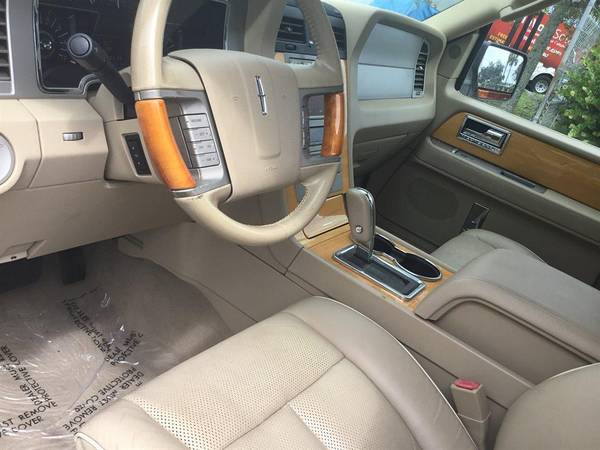 2008 Lincoln Navigator - Lowest Miles / Cleanest Cars In FL - cars &... for sale in Fort Myers, FL – photo 5