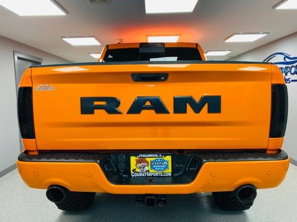 2017 RAM 1500 Night 4x4 Crew Cab 5'7 Box *GUARANTEED CREDIT... for sale in Streamwood, IL – photo 5