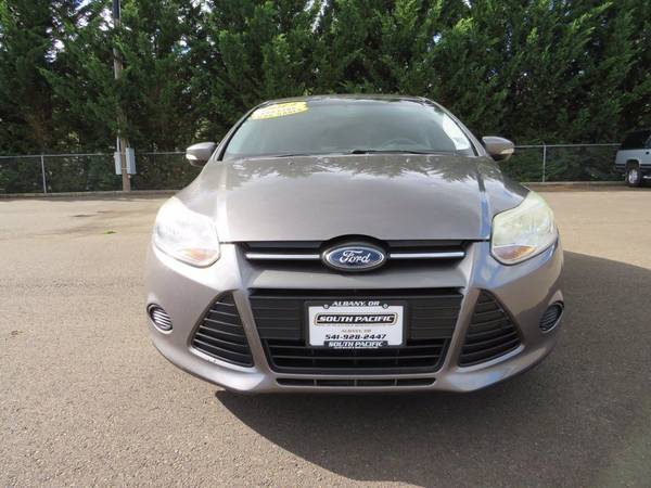 2014 Ford Focus SE - 2.0L - SYNC - WE FINANCE! - cars & trucks - by... for sale in Albany, OR – photo 2